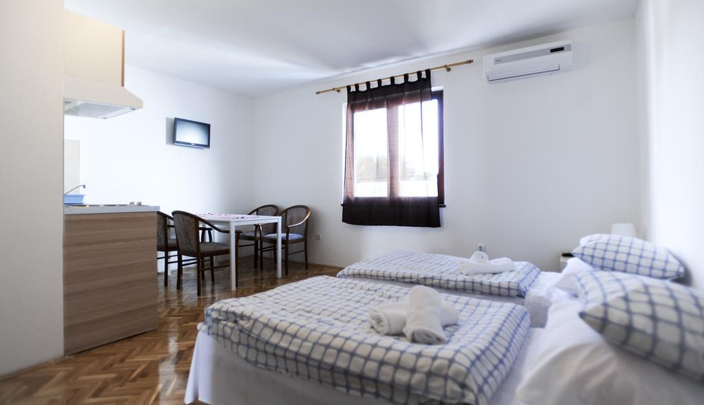 Apartments Deli Vrsi Room photo